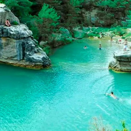 Charming House In Orés