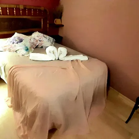 Charming House In بيت للعطل