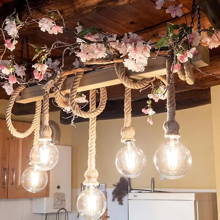 Charming House In 度假居 *