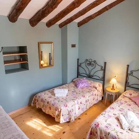 Charming House In * Orés