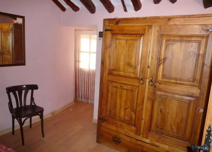 Dom wakacyjny Charming House In *